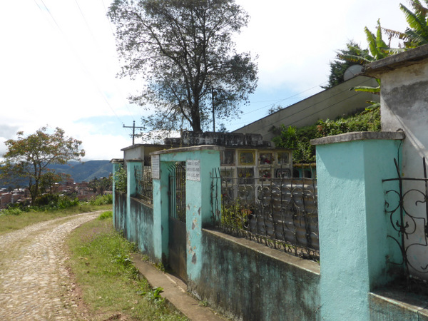 1-Bolivia-Coroico-Cemetery.JPG Bolivia Coroico Cemetery